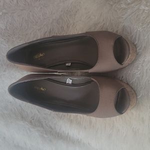 Mossimo Brown And Cork Open Toe Wedge Platform Shoes Size 6